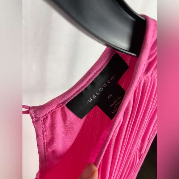 Halogen Sleeveless Pleated Georgette Pink Top Size Medium (8-10) NWT - Picture 7 of 12